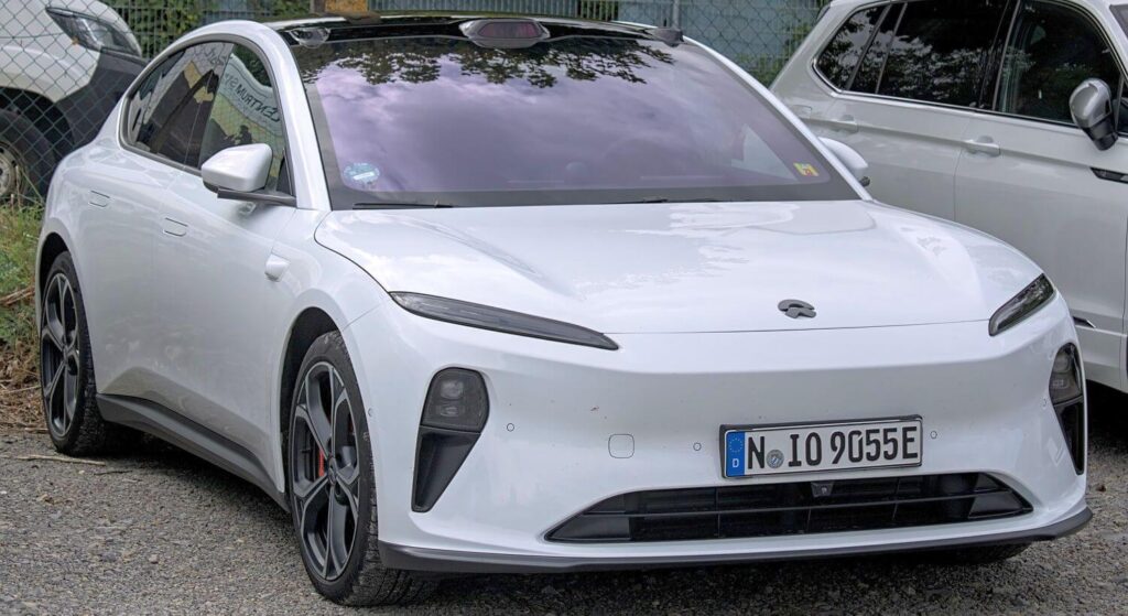 NIO ET5